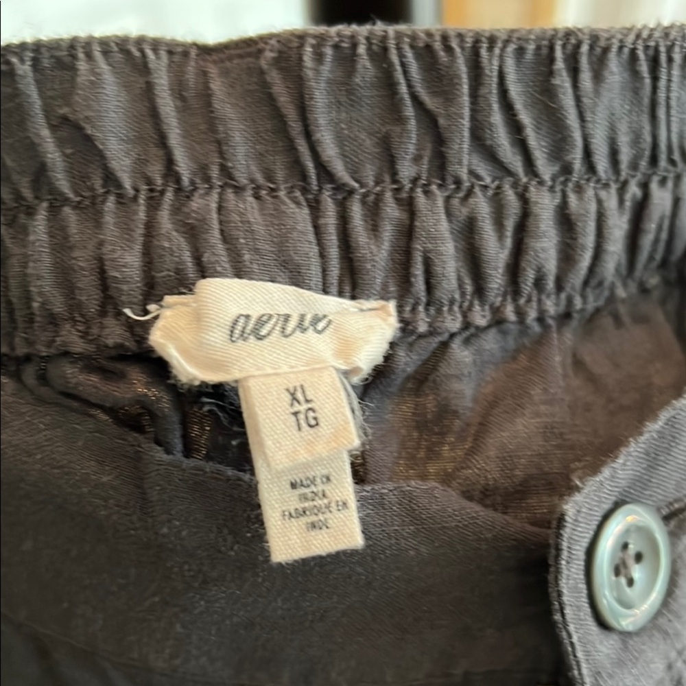 Aerie Smokey gray/ blackish linen Elastic Waist wide leg pants.